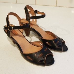 Miz Mooz black kitten heels